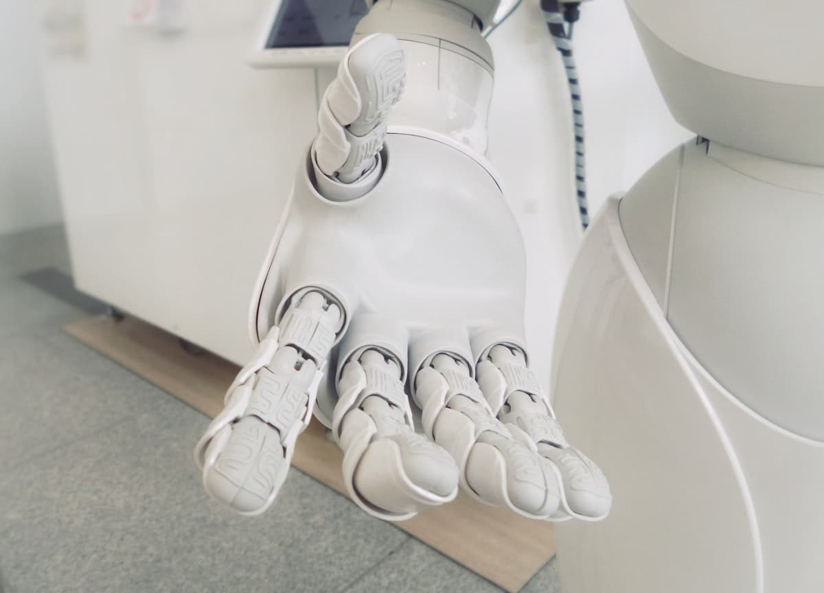 Why Romanian Entrepreneurs Are Switching to Personal AI Assistants